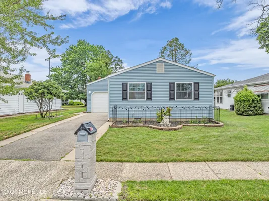 Property Slideshow image 2 of 29 | 33 pirogue st, Toms River, NJ, 08757