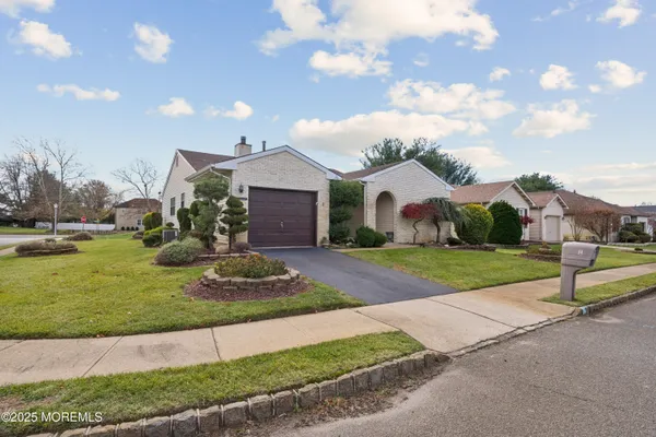Property Slideshow image 2 of 34 | 1 suffolk way, Marlboro, NJ, 07746