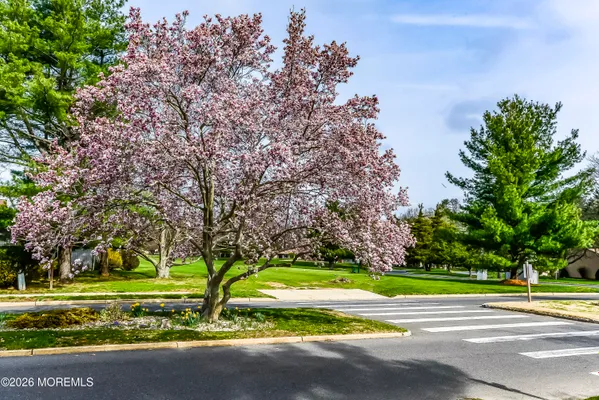 Property Slideshow image 3 of 54 | 72 berkshire ct, Red Bank, NJ, 07701