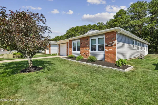 Property Slideshow image 2 of 39 | 87 yorkwood dr, Brick, NJ, 08723