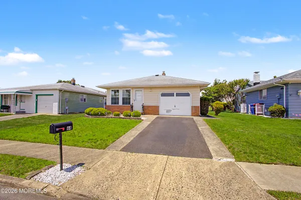 Property Slideshow image 2 of 26 | 64 puerto vallarta st, Toms River, NJ, 08757