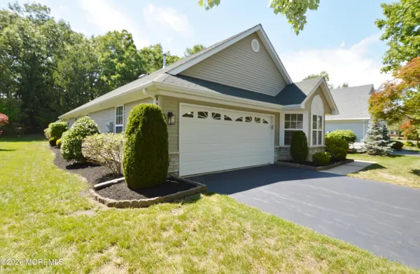 Property Slideshow image 3 of 68 | 2898 lenox st, Toms River, NJ, 08755