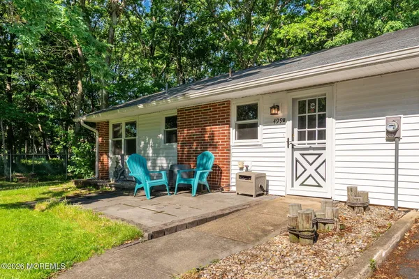 Property Slideshow image 2 of 26 | 499b thornbury ct, Lakewood, NJ, 08701