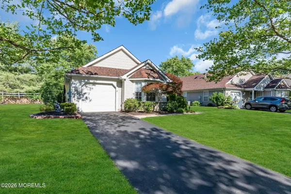 Property Slideshow image 2 of 56 | 7 skylark ln, Lakewood, NJ, 08701