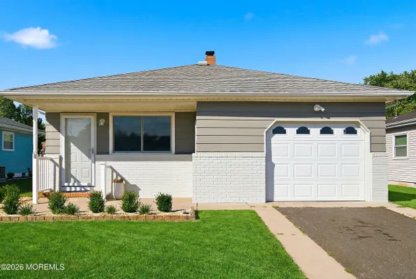 Property Slideshow image 2 of 38 | 205 bonaire dr, Toms River, NJ, 08757
