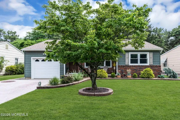 Property Slideshow image 2 of 61 | 12 millbrook dr, Toms River, NJ, 08757