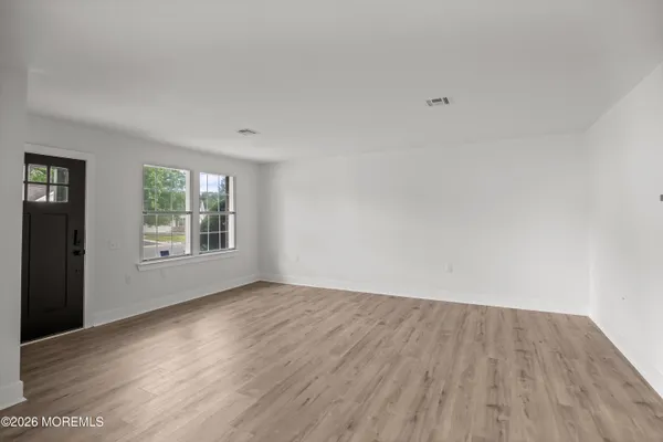 Property Slideshow image 2 of 9 | 8b spring st, Manchester, NJ, 08759