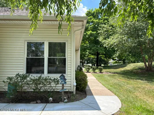 Property Slideshow image 2 of 28 | 218 ravenswood rd, Englishtown, NJ, 07726