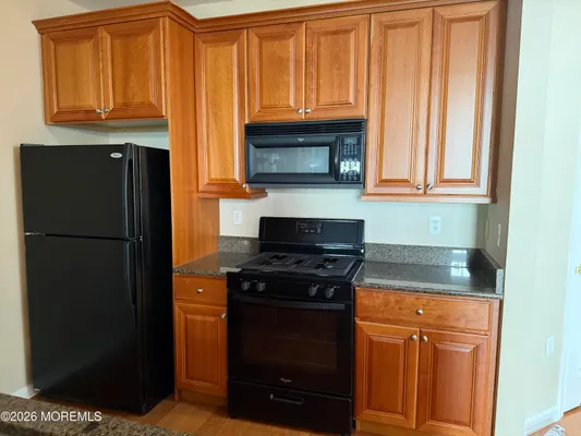 Property Slideshow image 3 of 16 | 418 sophee ln, Lakewood, NJ, 08701