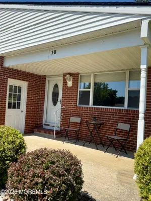 Property Slideshow image 3 of 26 | 16 brisbane ct, Toms River, NJ, 08757