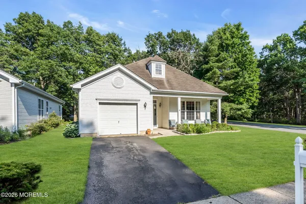 Property Slideshow image 2 of 22 | 30 autumn rise ln, Lakewood, NJ, 08701