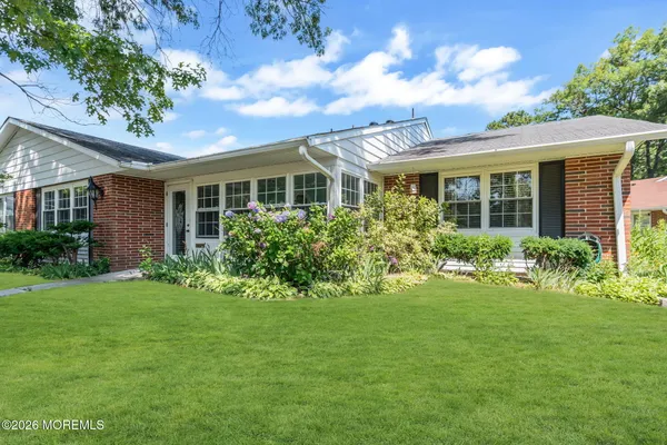Property Slideshow image 2 of 57 | 455b portsmouth dr, Lakewood, NJ, 08701