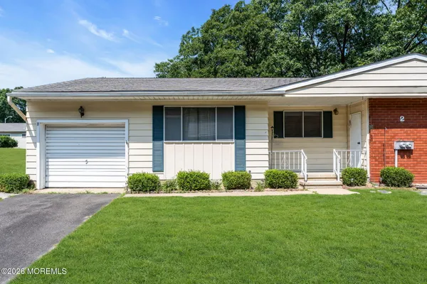 Property Slideshow image 3 of 24 | 2 b connecticut dr b, Whiting, NJ, 08759