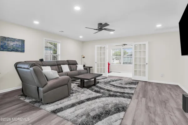 Property Slideshow image 3 of 20 | 19 frilham ln, Manchester, NJ, 08759