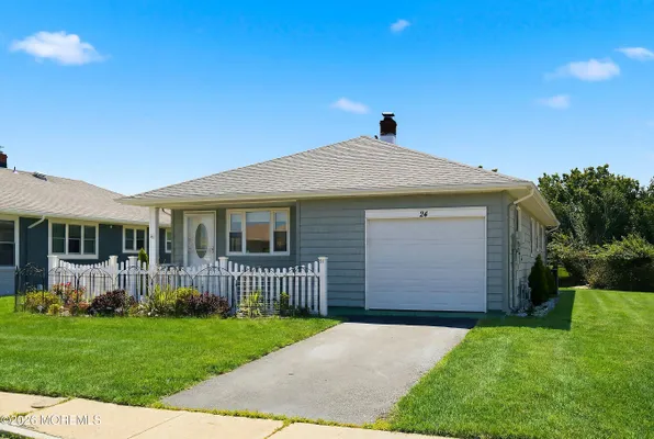 Property Slideshow image 3 of 55 | 24 port royal dr, Toms River, NJ, 08757
