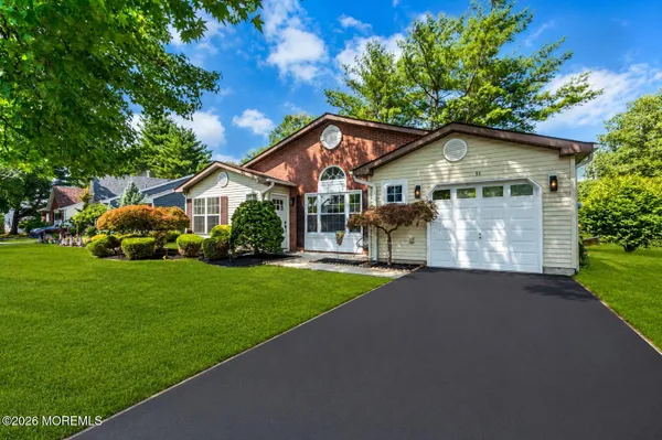 Property Slideshow image 2 of 24 | 51 linton close, Freehold, NJ, 07728