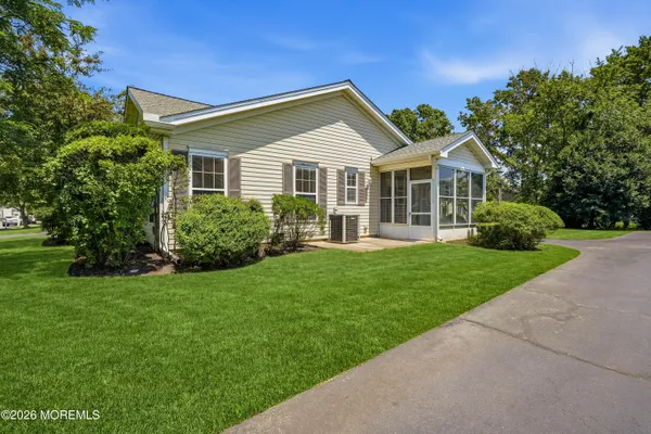 Property Slideshow image 3 of 39 | 83 jadelawns dr, Lakewood, NJ, 08701