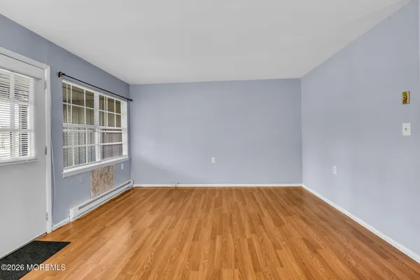 Property Slideshow image 3 of 23 | 533 dartmoor ct d, Lakewood, NJ, 08701