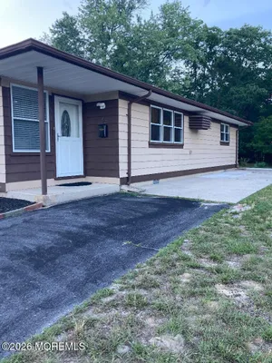 Property Slideshow image 3 of 22 | 16 allaire dr, Toms River, NJ, 08753