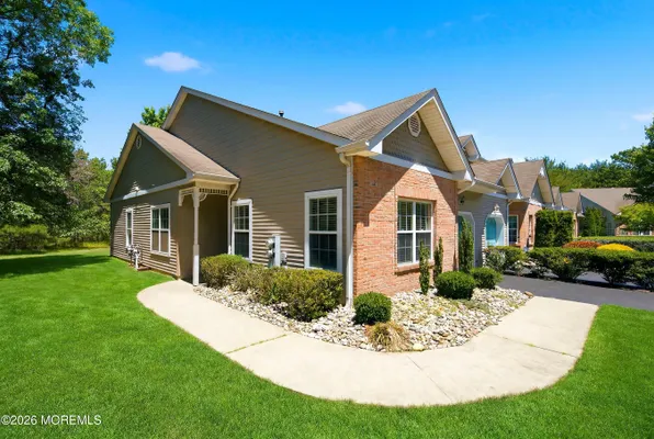 Property Slideshow image 3 of 28 | 88 riva blvd, Brick, NJ, 08723