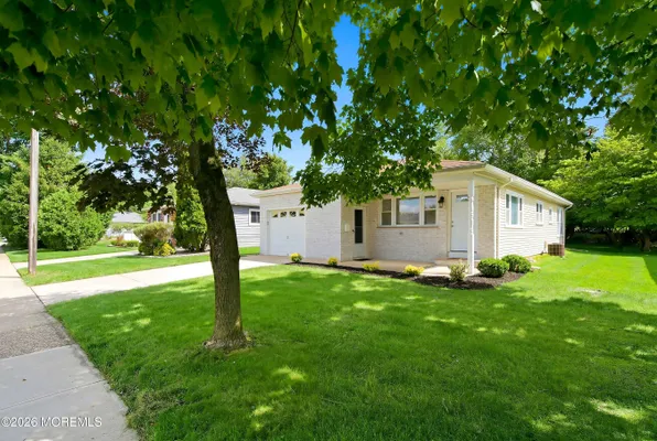 Property Slideshow image 3 of 53 | 778 jamaica blvd, Toms River, NJ, 08757