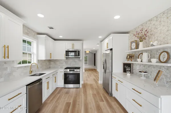 Property Slideshow image 3 of 30 | 3349 deep river ln, Toms River, NJ, 08755
