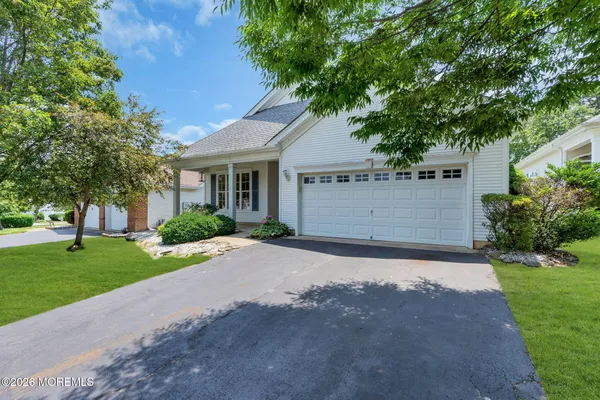 Property Slideshow image 3 of 70 | 6 greensprings dr, Lakewood, NJ, 08701
