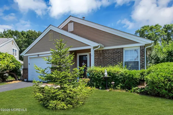 Property Slideshow image 2 of 33 | 7 elm ct, Barnegat, NJ, 08005