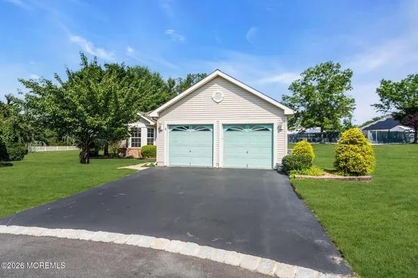 Property Slideshow image 2 of 35 | 3 springer ct, Whiting, NJ, 08759