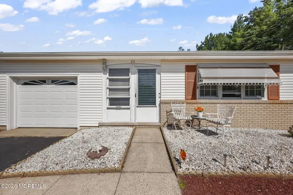 Property Slideshow image 2 of 37 | 23 basset dr, Toms River, NJ, 08757