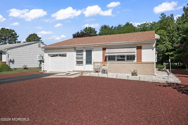 Property Slideshow image 2 of 33 | 23 basset dr, Toms River, NJ, 08757