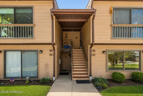 Property Slideshow image 2 of 22 | 80 manchester ct, Red Bank, NJ, 07701