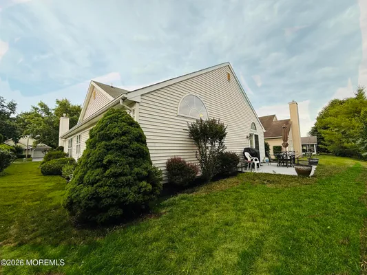 Property Slideshow image 2 of 41 | 18 skyline dr, Lakewood, NJ, 08701