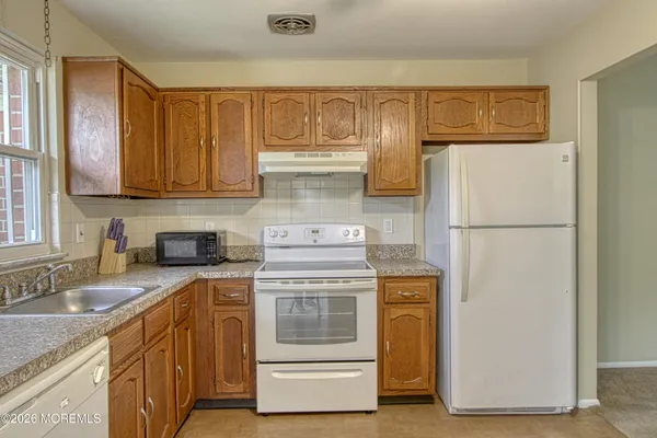 Property Slideshow image 2 of 18 | 12 b salem dr, Whiting, NJ, 08759