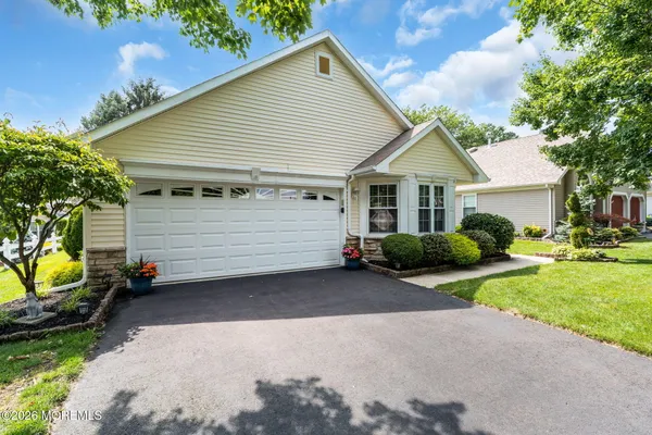 Property Slideshow image 2 of 45 | 2767 lenox st, Toms River, NJ, 08755
