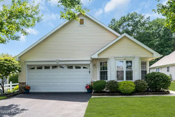 Property Slideshow image 3 of 45 | 2767 lenox st, Toms River, NJ, 08755