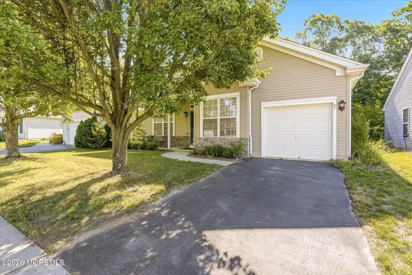 Property Slideshow image 2 of 33 | 23 robin ln, Barnegat, NJ, 08005
