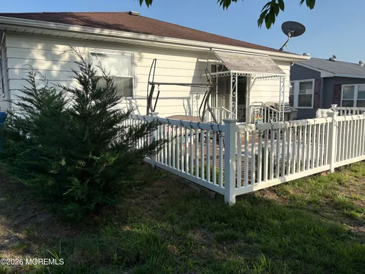 Property Slideshow image 2 of 2 | 23 spanish wells st, Toms River, NJ, 08757