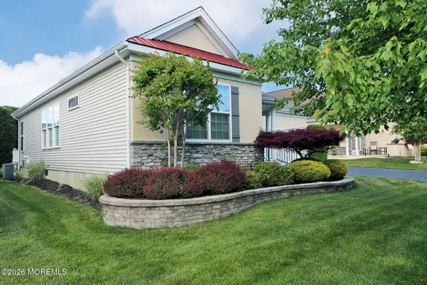 Property Slideshow image 3 of 49 | 3 battery ct, Barnegat, NJ, 08005