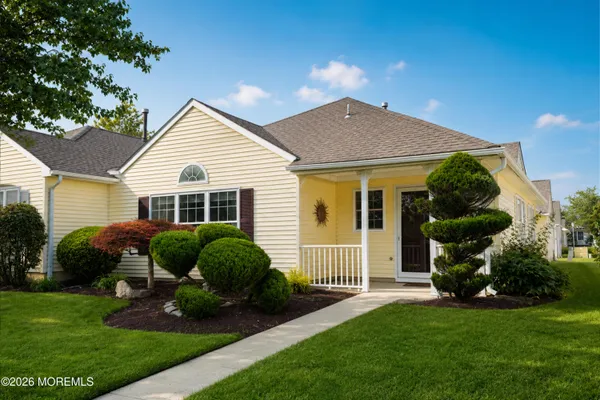 Property Slideshow image 2 of 39 | 176 goldfinch dr, Monroe, NJ, 08831