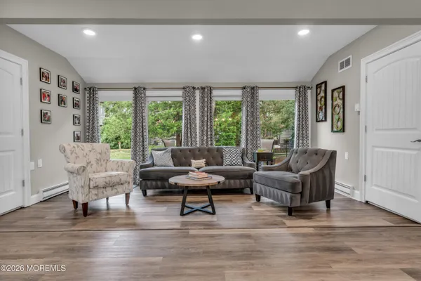 Property Slideshow image 2 of 24 | 10 danbury ct, Red Bank, NJ, 07701