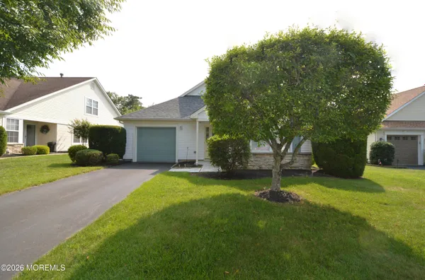 Property Slideshow image 2 of 55 | 2654 meadow lake dr, Toms River, NJ, 08755