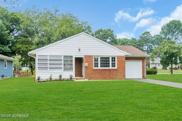 Property Slideshow image 2 of 34 | 56 bellflower ct, Toms River, NJ, 08755
