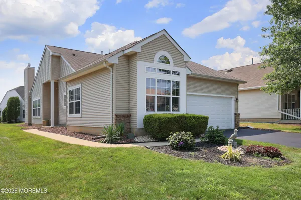 Property Slideshow image 2 of 27 | 6 modena ct, Manchester, NJ, 08759
