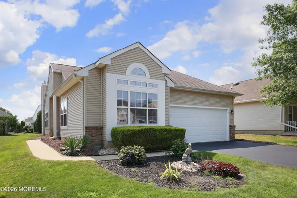 Property Slideshow image 3 of 27 | 6 modena ct, Manchester, NJ, 08759