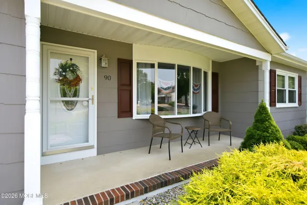 Property Slideshow image 3 of 29 | 90 millbrook dr, Toms River, NJ, 08757