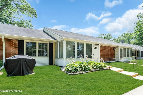 Property Slideshow image 2 of 29 | 35c cambridge ct, Lakewood, NJ, 08701