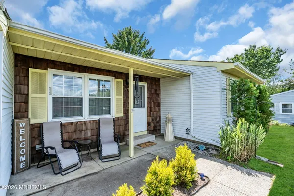 Property Slideshow image 3 of 23 | 87 chelsea dr 72, Whiting, NJ, 08759