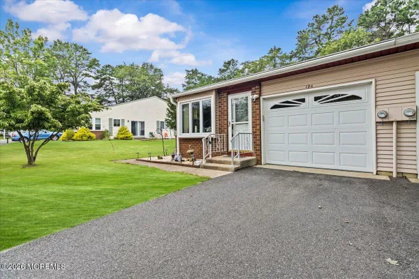 Property Slideshow image 2 of 23 | 19a maplewood dr 52, Whiting, NJ, 08759