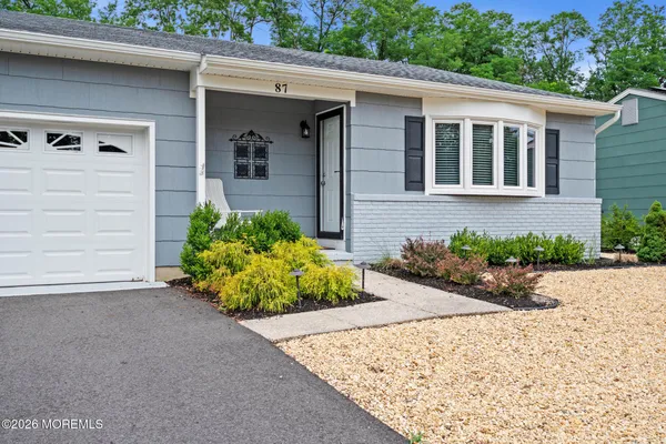 Property Slideshow image 3 of 31 | 87 eton rd, Toms River, NJ, 08757